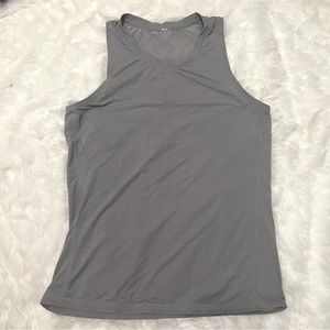 Lululemon Gray Muscle Tank w/Silverescent Tech